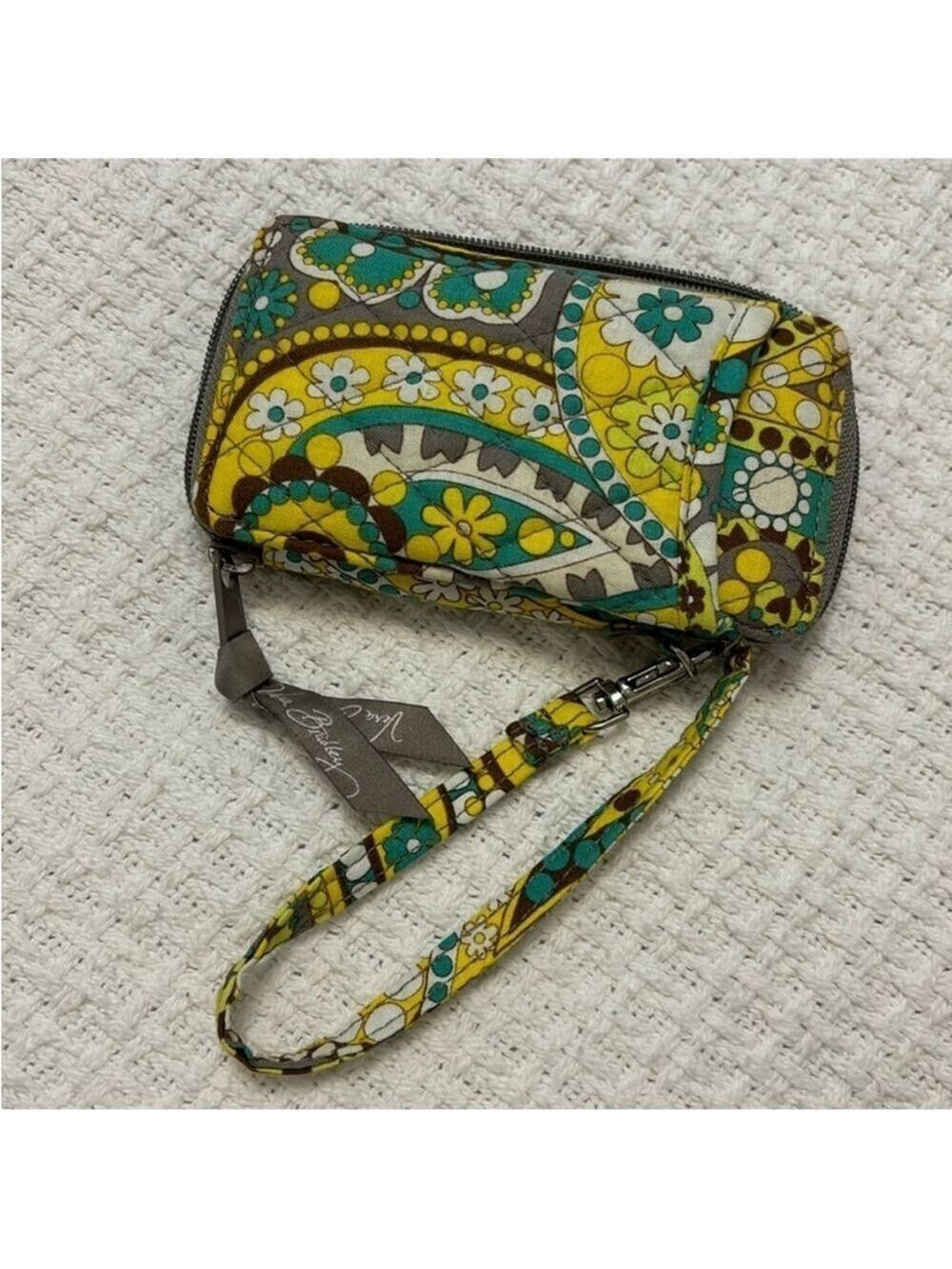 VERA BRADLEY wristlet wallet lemon parfait quilted cloth zip around yellow green
